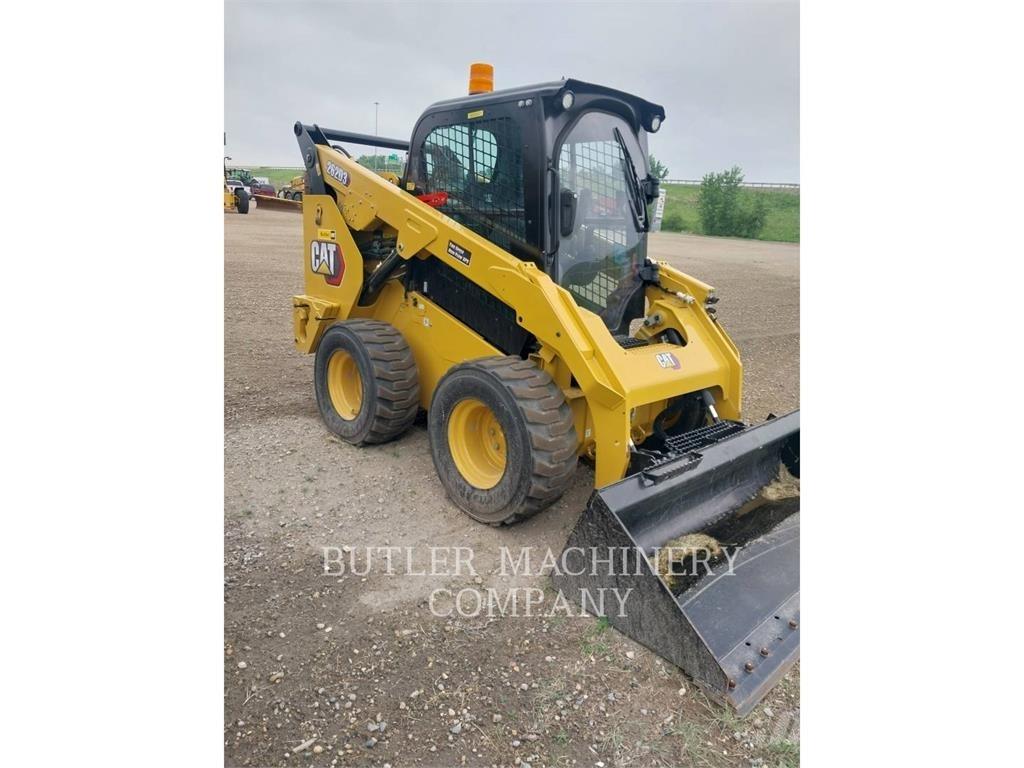 CAT 262D3 Мини товарачи
