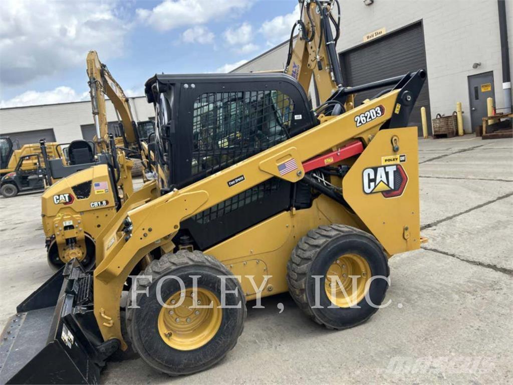 CAT 262D3 Мини товарачи
