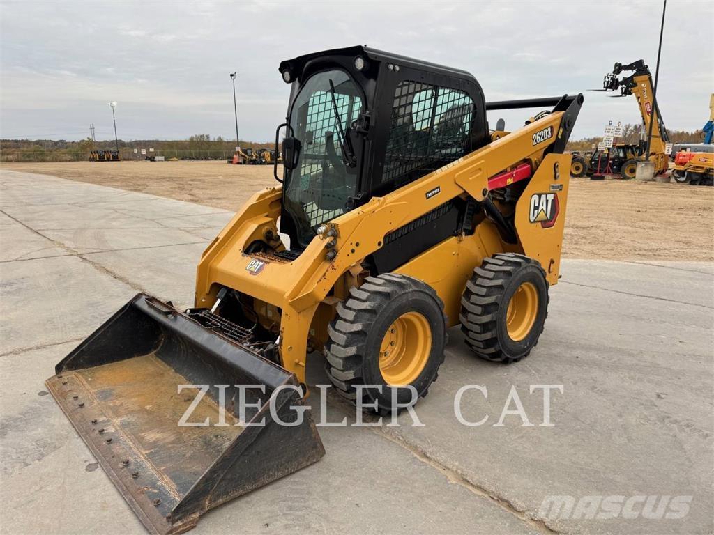 CAT 262D3 Мини товарачи
