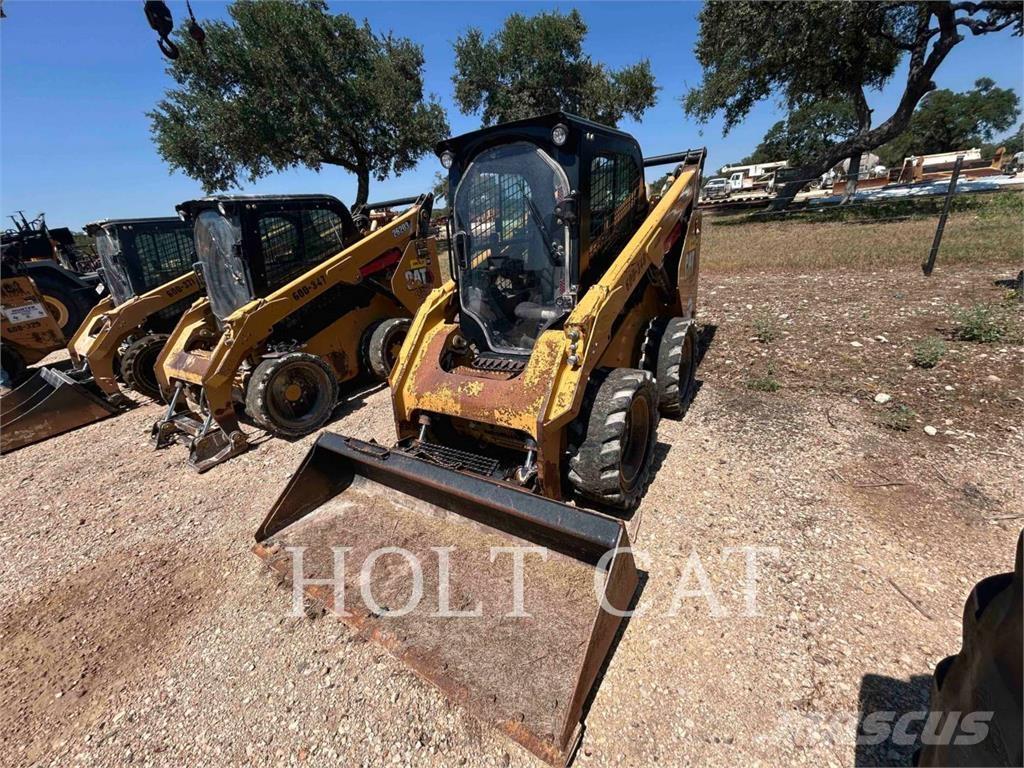 CAT 262D3 Мини товарачи
