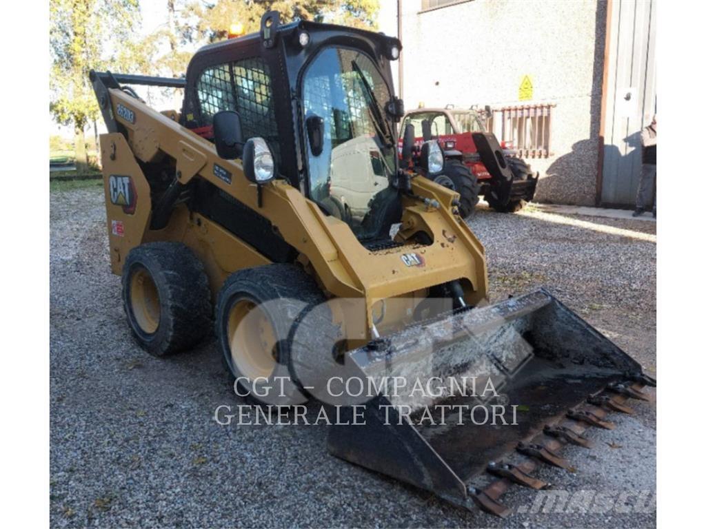 CAT 262D3 Мини товарачи
