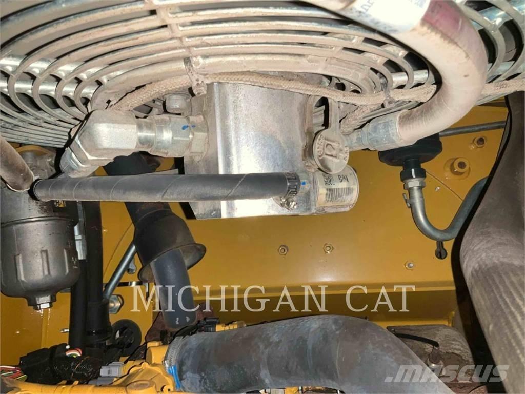 CAT 262D3 AHQR Мини товарачи
