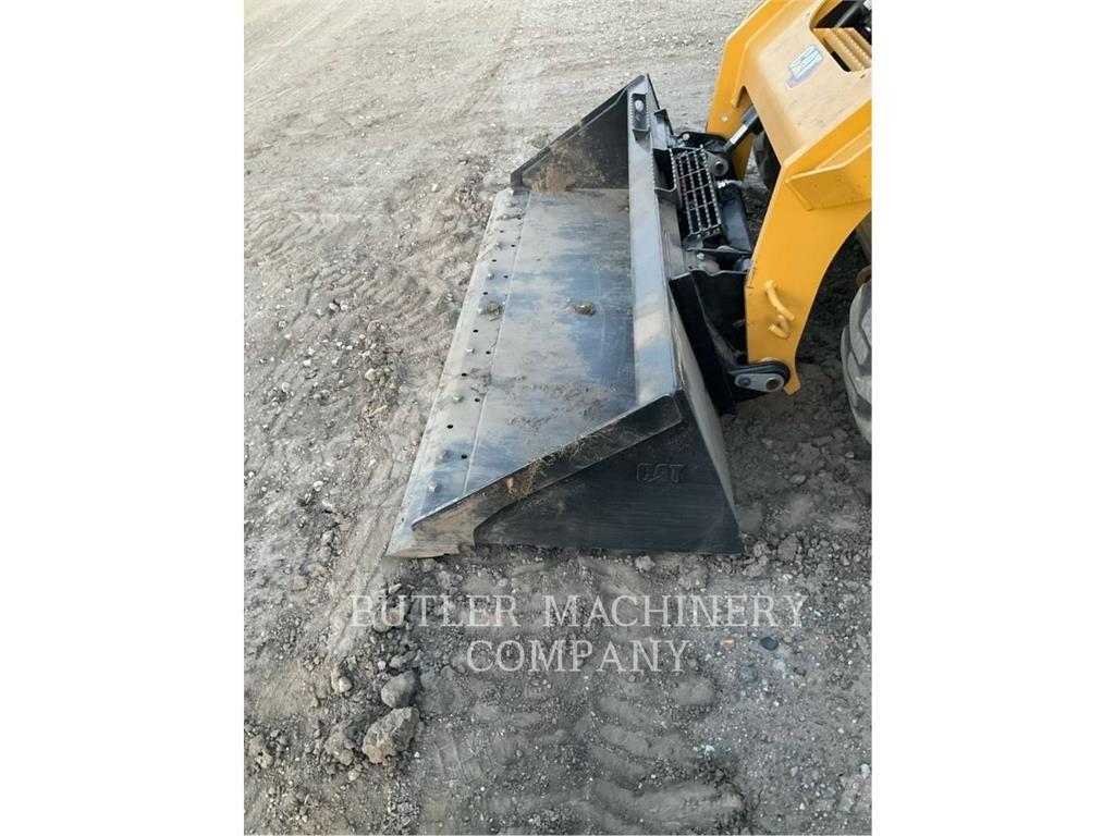 CAT 262D3 C3H2 Мини товарачи
