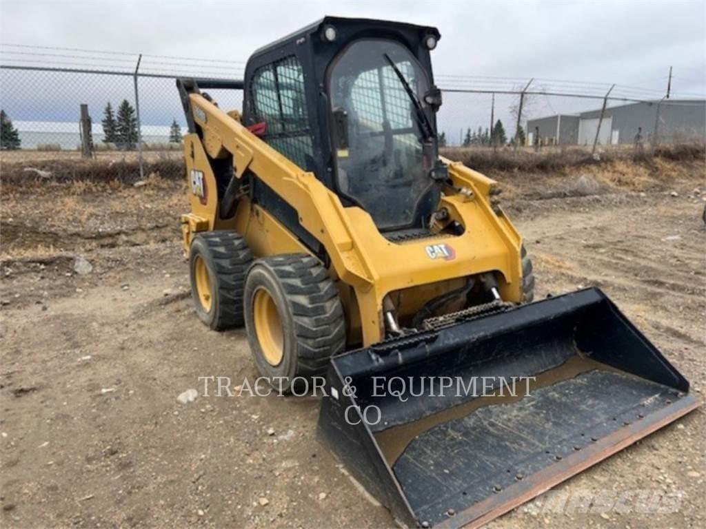 CAT 262D3 H2CB Мини товарачи
