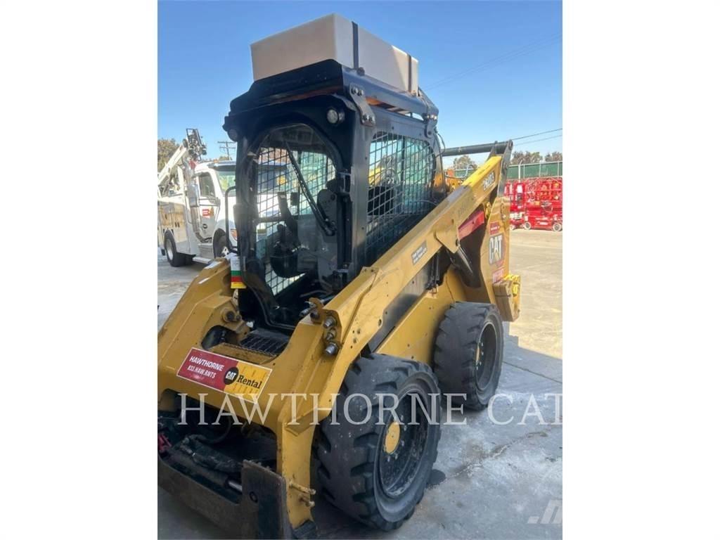 CAT 262D3 H2O Мини товарачи
