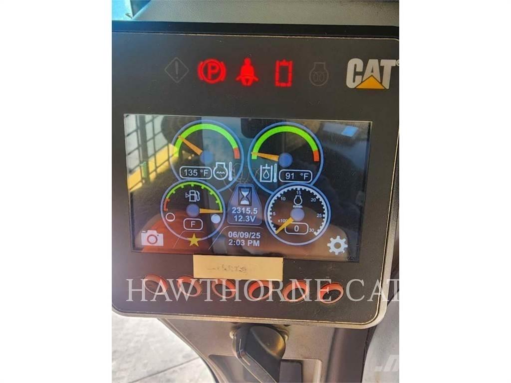 CAT 262D3 H2O Мини товарачи
