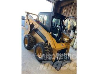 CAT 262D3XPS2C Мини товарачи
