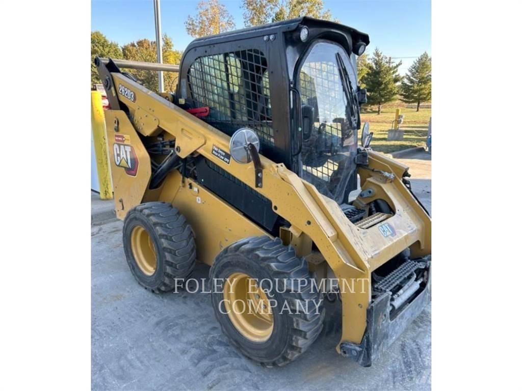 CAT 262D3XPS2C Мини товарачи
