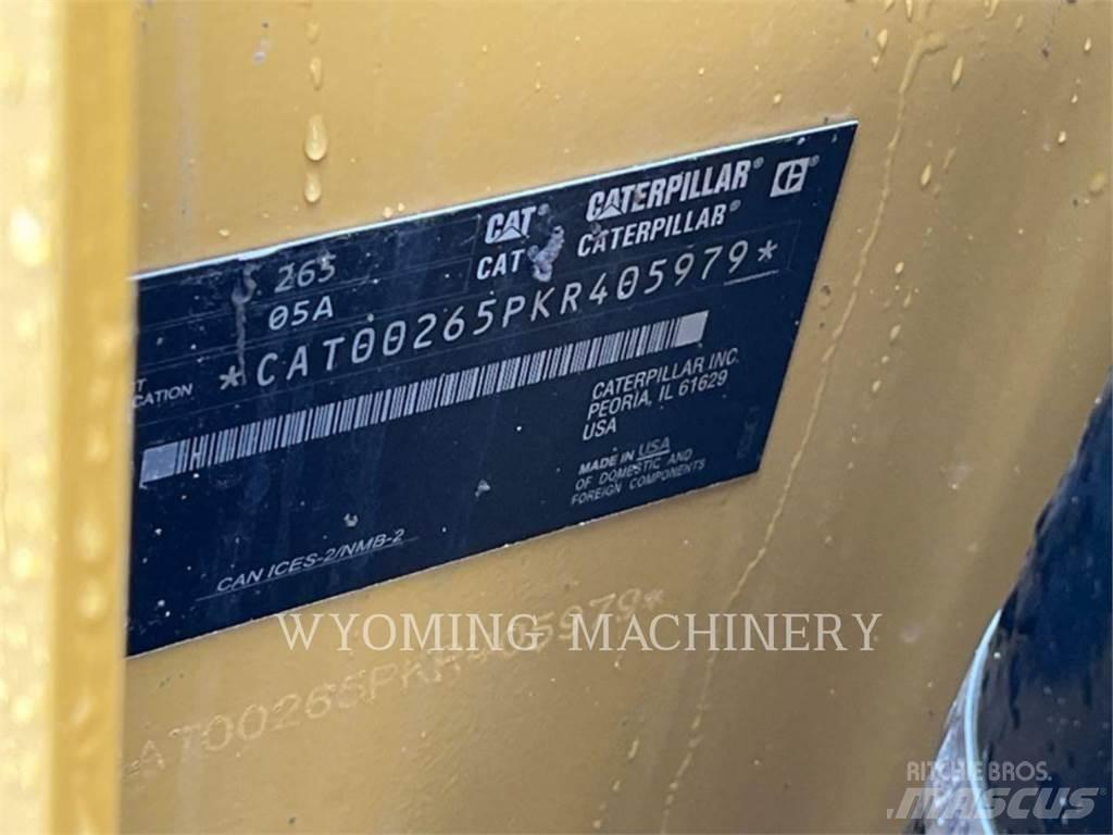 CAT 265 Мини товарачи
