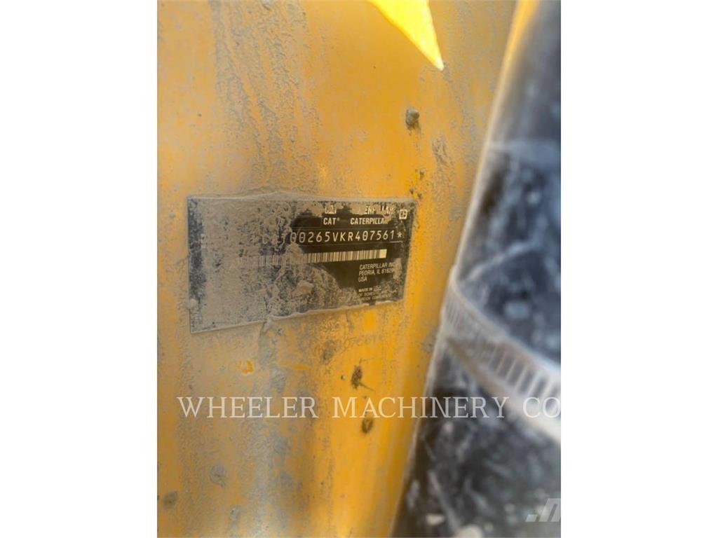 CAT 265 C3H2 Верижен товарач