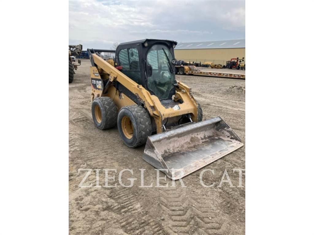 CAT 272D Мини товарачи
