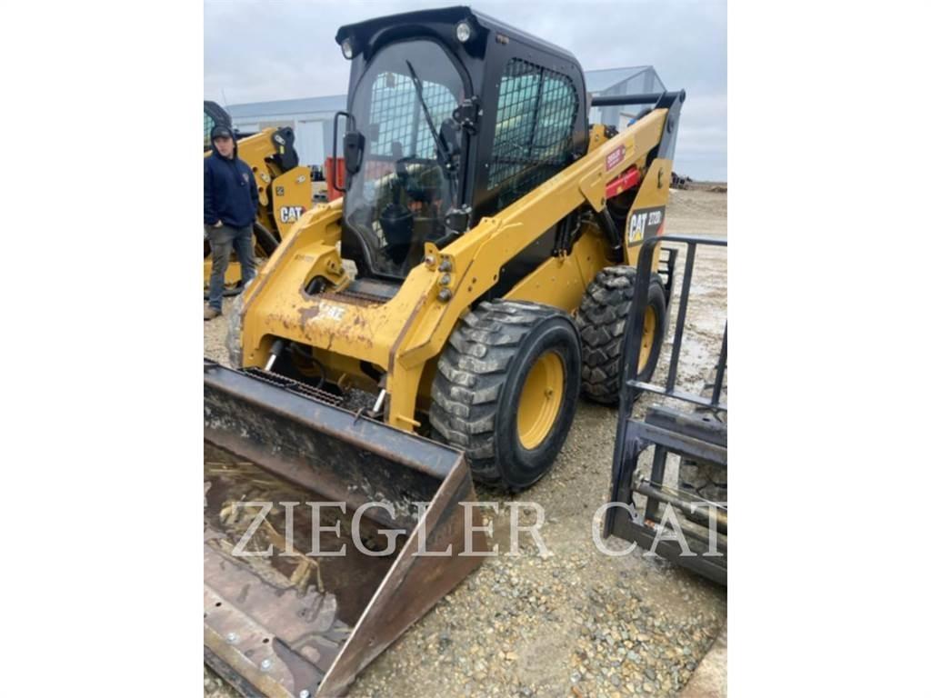 CAT 272D2 Мини товарачи
