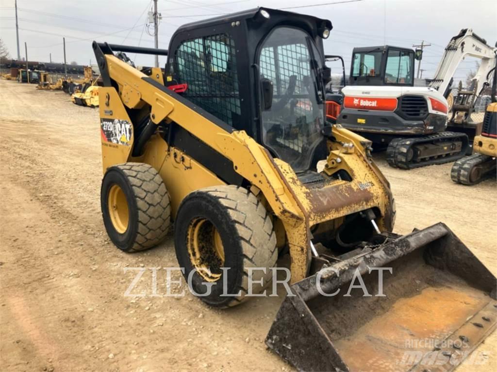 CAT 272D2 Мини товарачи
