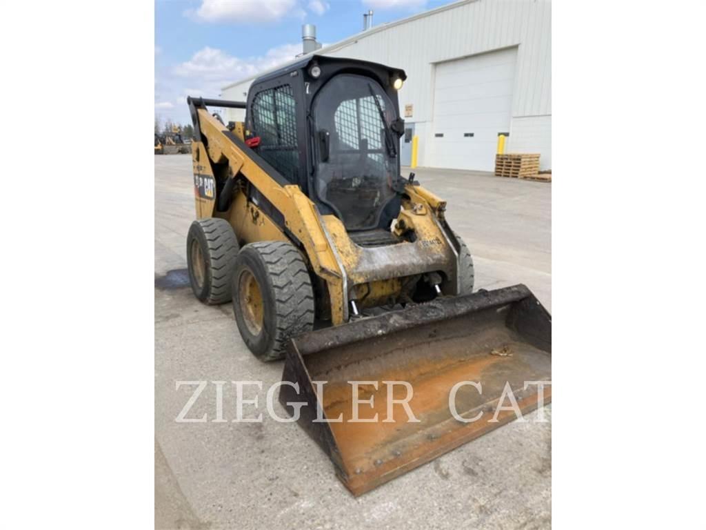 CAT 272D2 Мини товарачи
