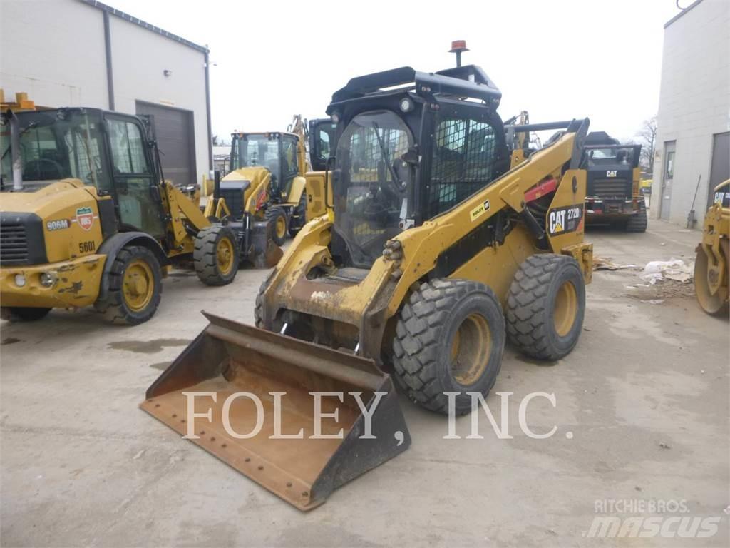CAT 272D2XHP Мини товарачи
