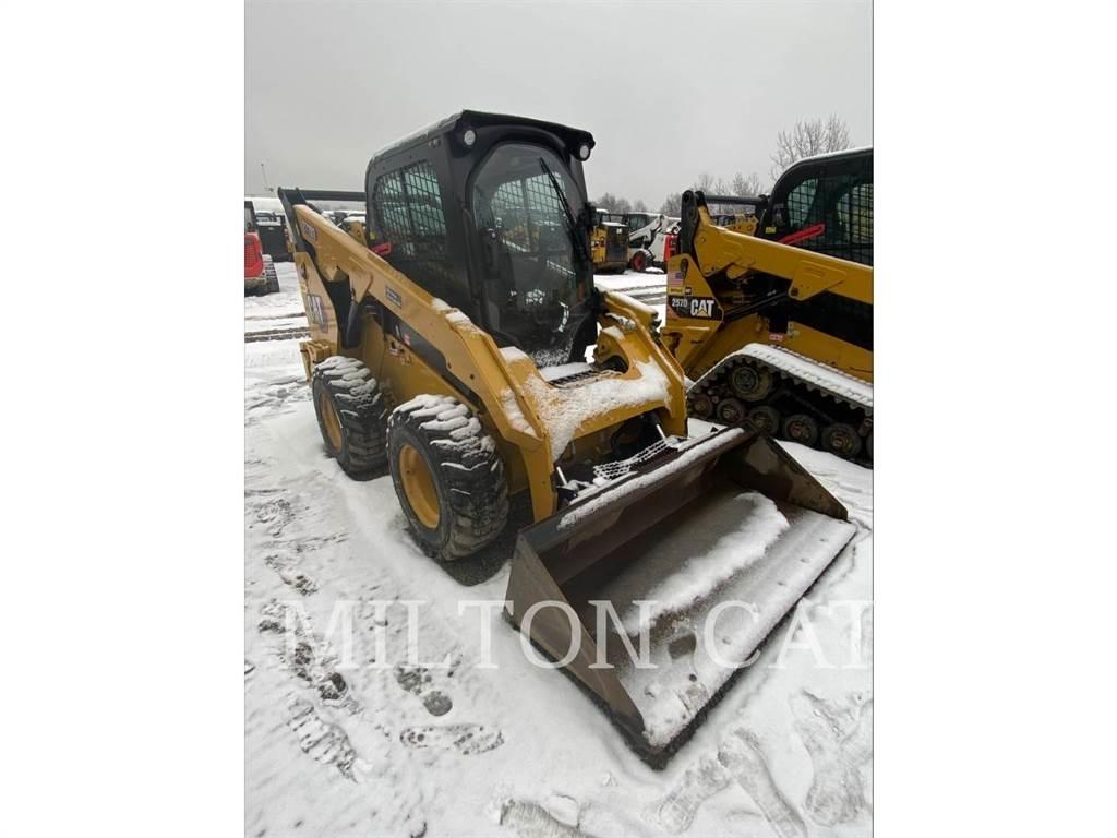 CAT 272D3 Мини товарачи
