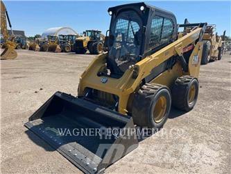 CAT 272D3 Мини товарачи
