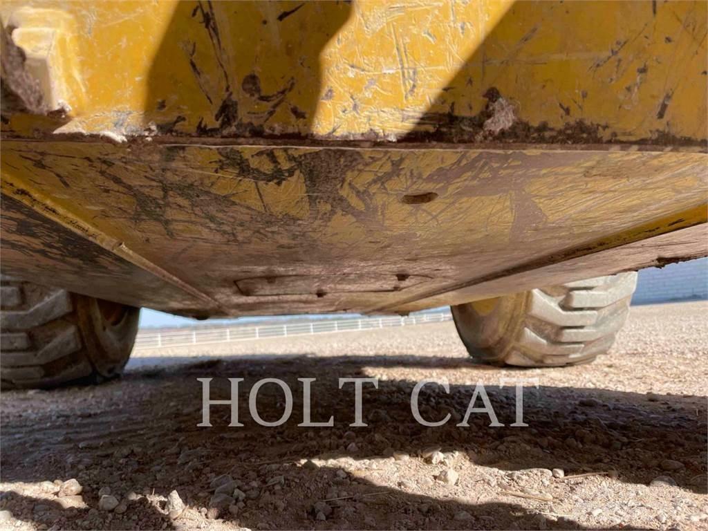 CAT 272D3 Мини товарачи
