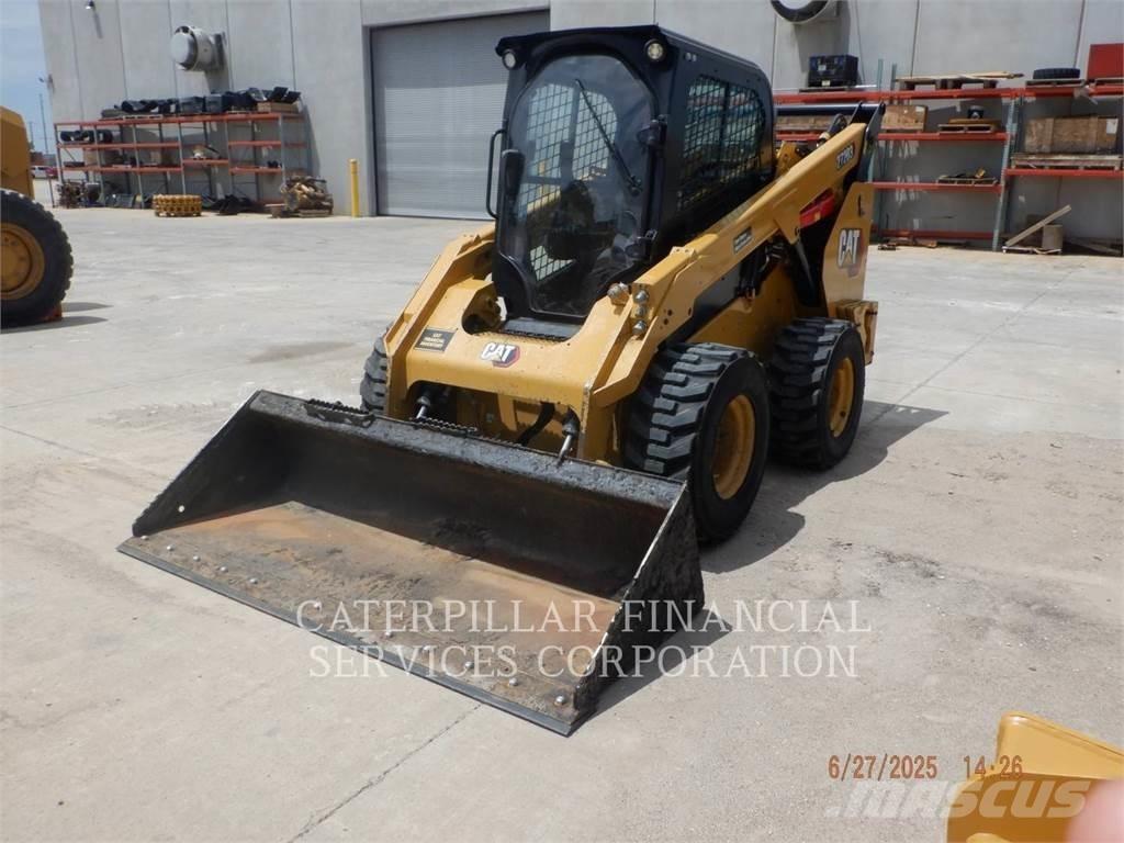 CAT 272D3 Мини товарачи
