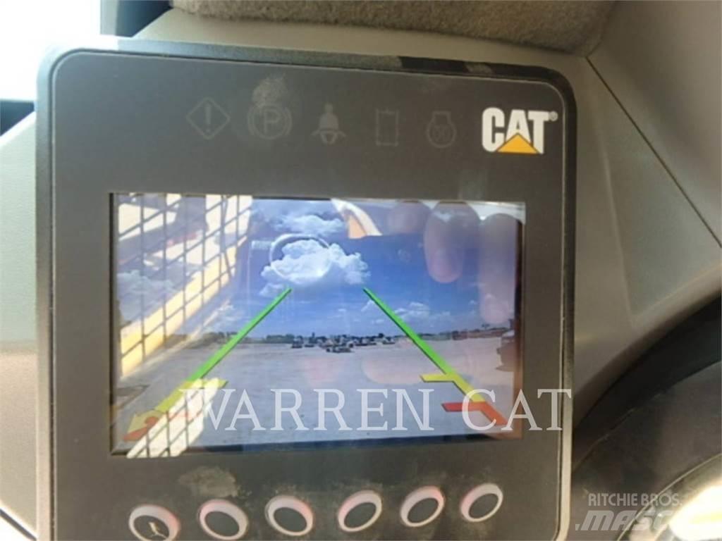 CAT 272D3 C3H2 Мини товарачи
