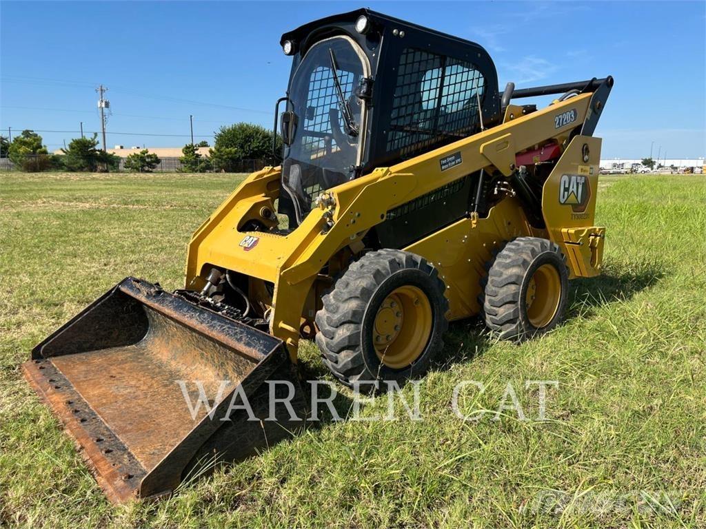 CAT 272D3 C3H3 Мини товарачи
