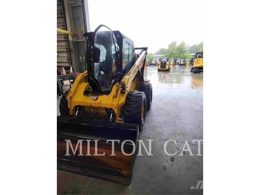 CAT 272D3 XHP Мини товарачи
