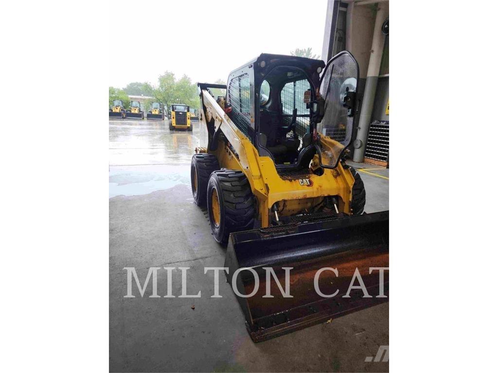CAT 272D3 XHP Мини товарачи
