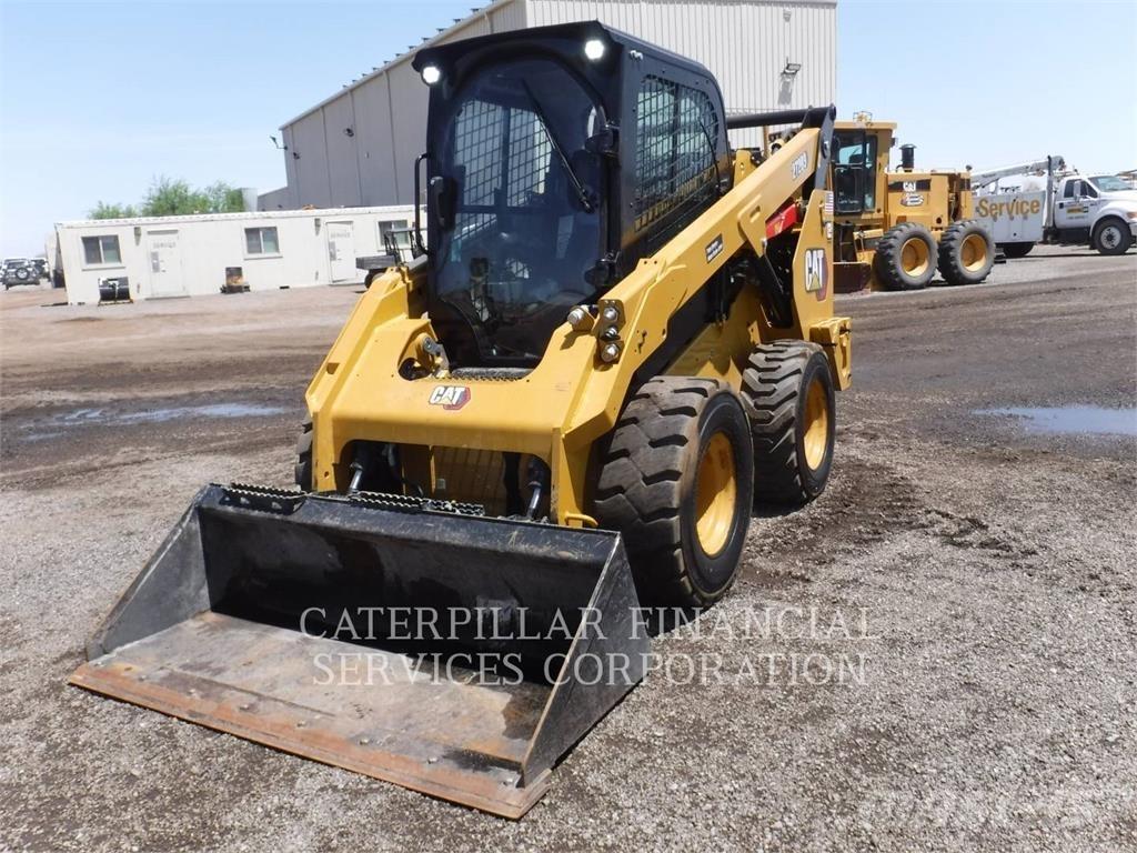 CAT 272D3HF Мини товарачи
