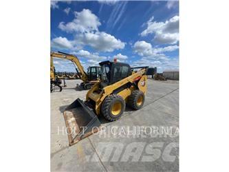 CAT 272D3XE Мини товарачи
