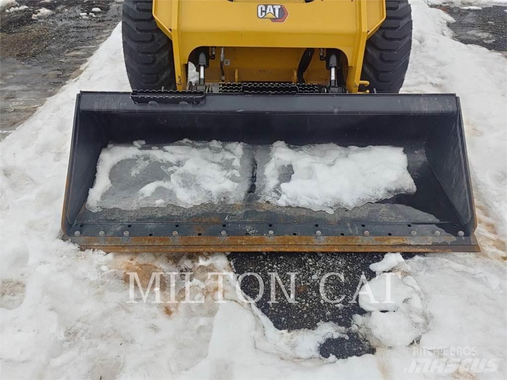 CAT 272D3XE Мини товарачи
