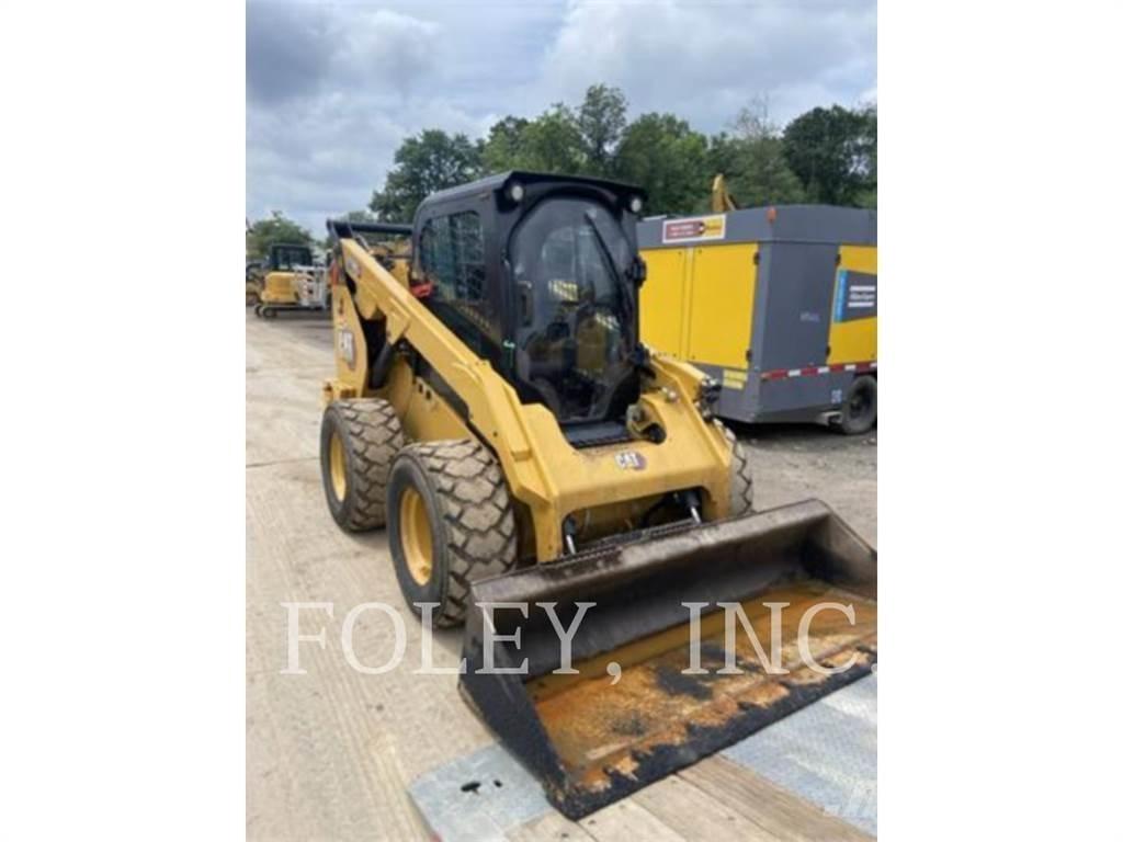 CAT 272D3XE Мини товарачи
