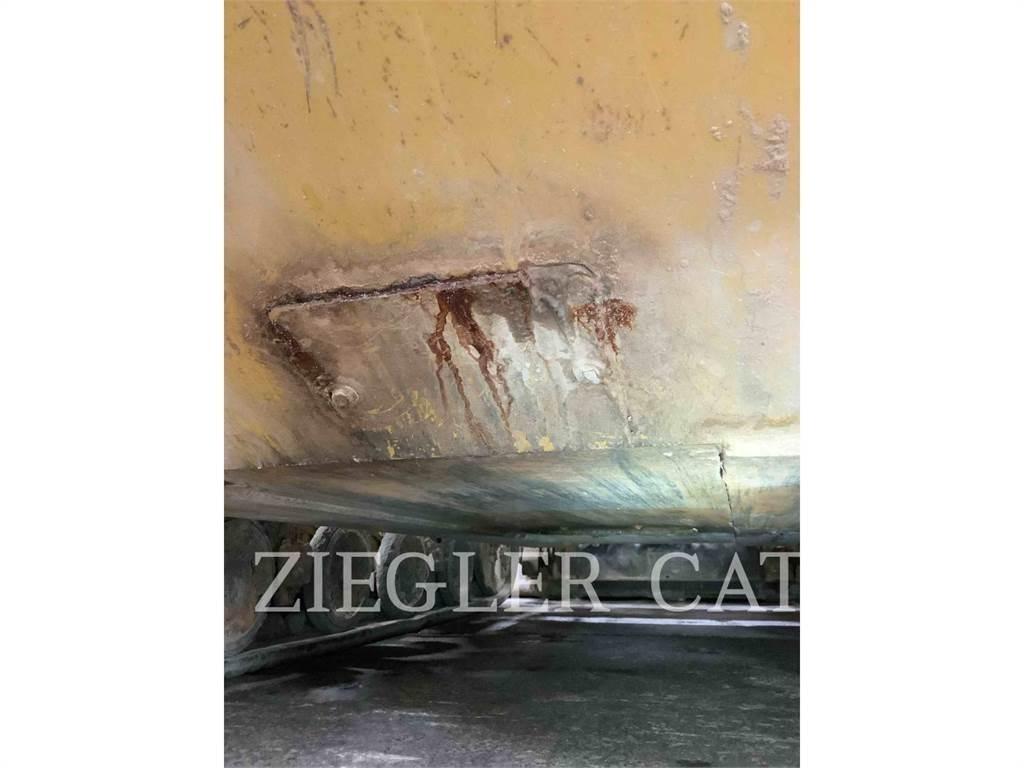 CAT 277C Верижен товарач