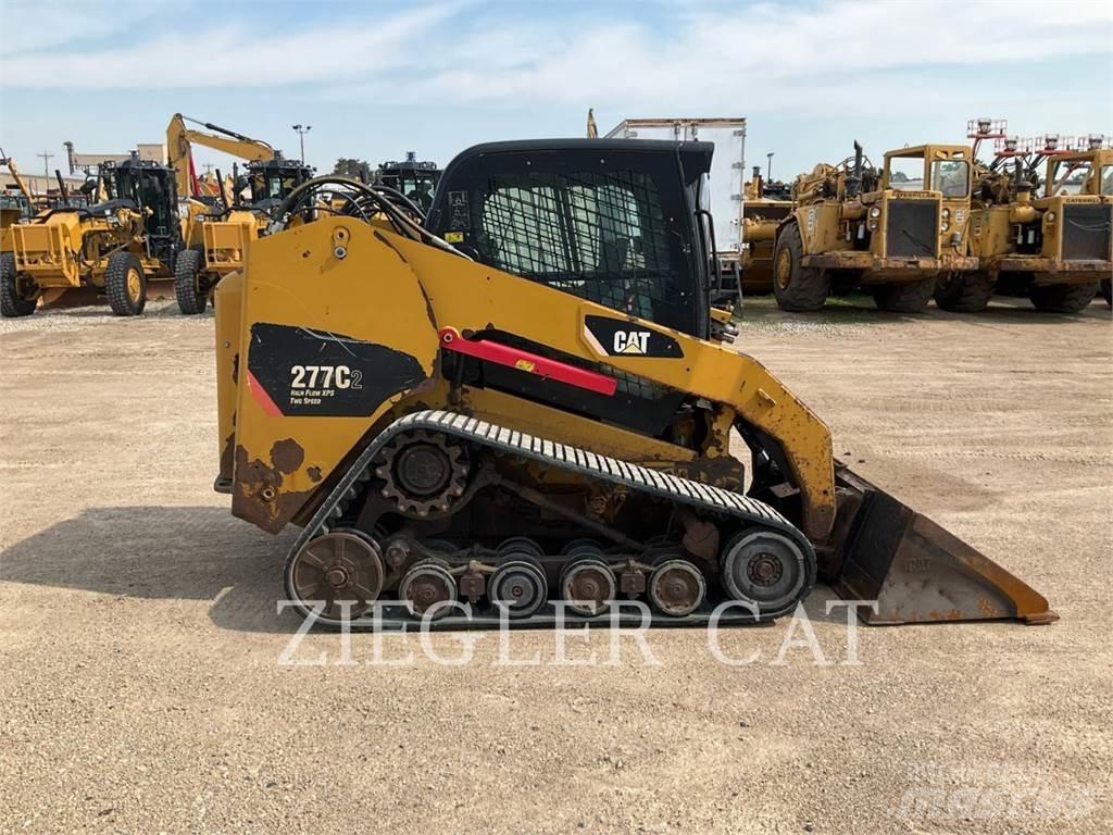 CAT 277C2 Верижен товарач