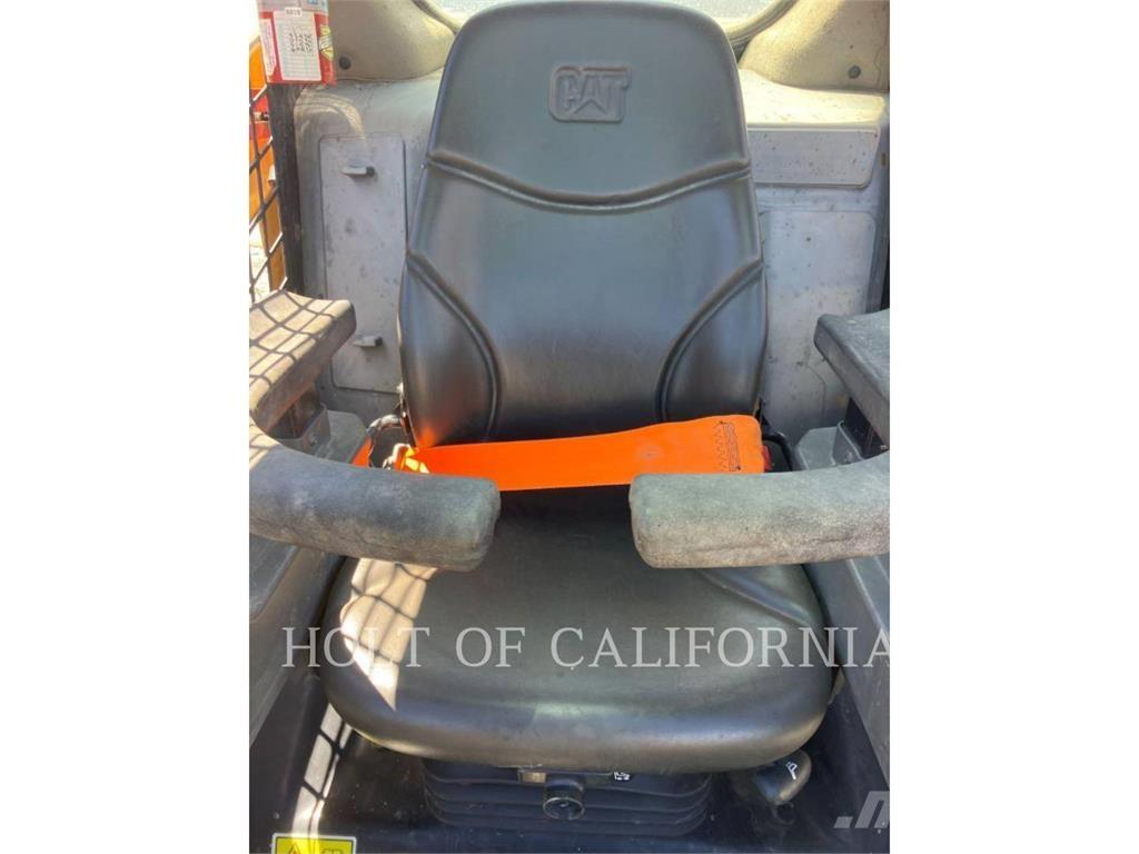 CAT 279 HF Мини товарачи
