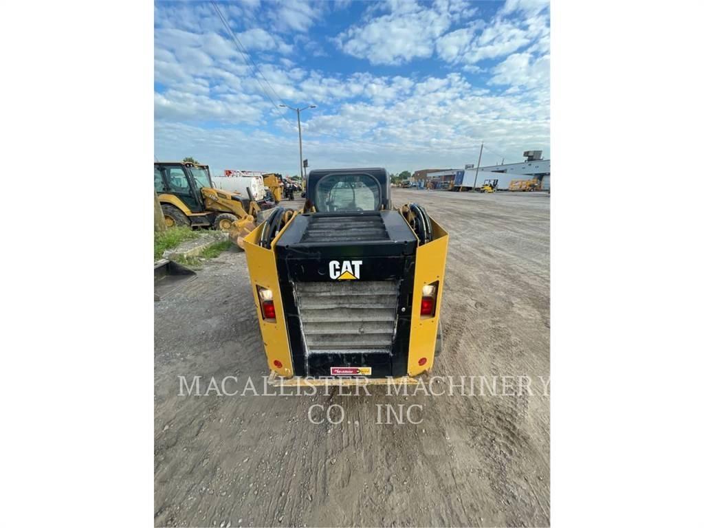 CAT 279D Верижен товарач
