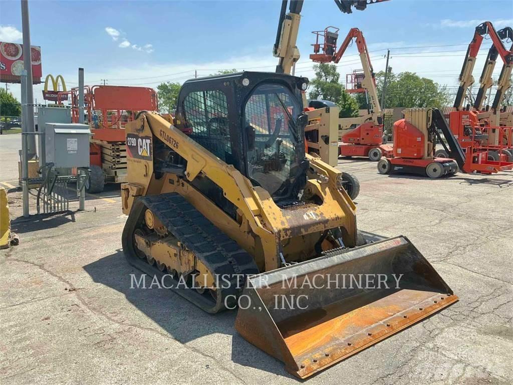 CAT 279D Верижен товарач