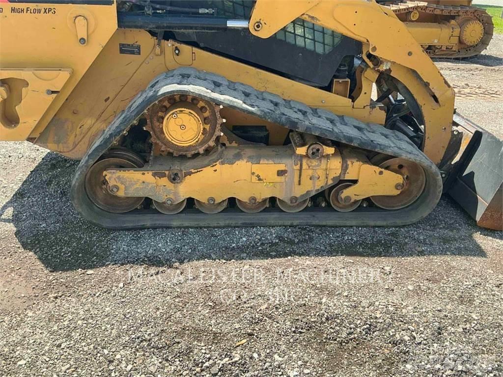 CAT 279D Верижен товарач