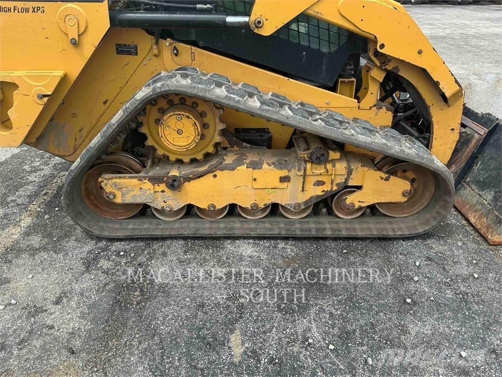 CAT 279D Верижен товарач