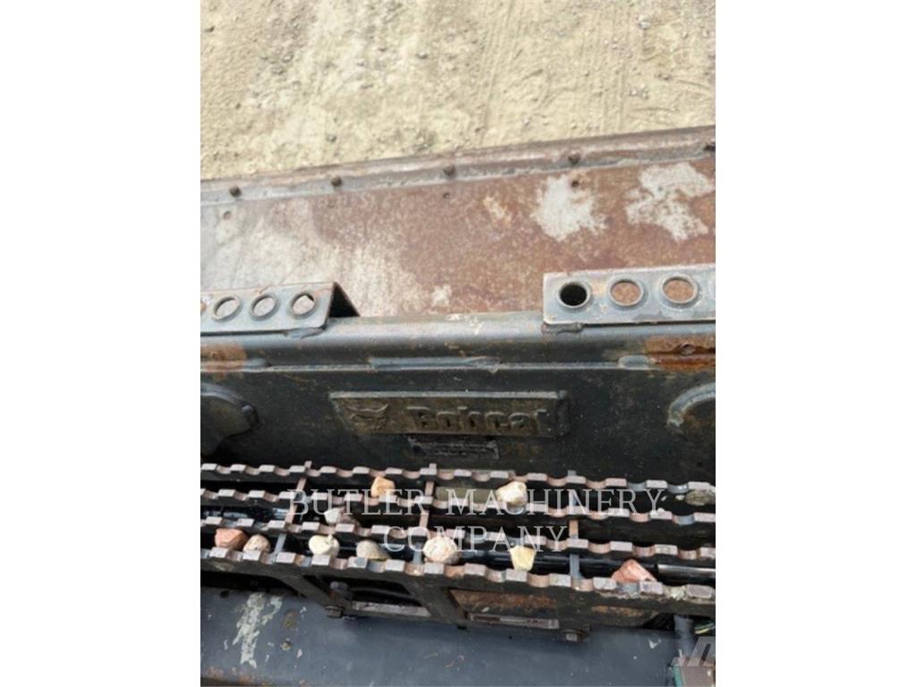 CAT 279D C3H4 Верижен товарач