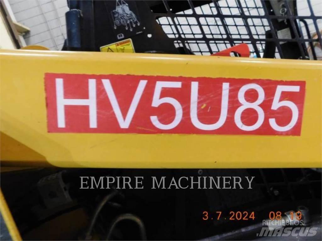 CAT 279D XPS Мини товарачи
