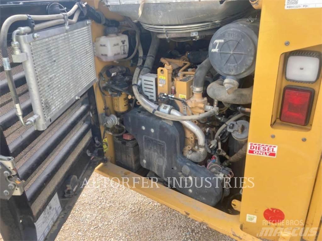 CAT 279D3 Мини товарачи
