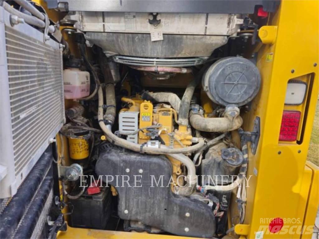 CAT 279D3 Мини товарачи
