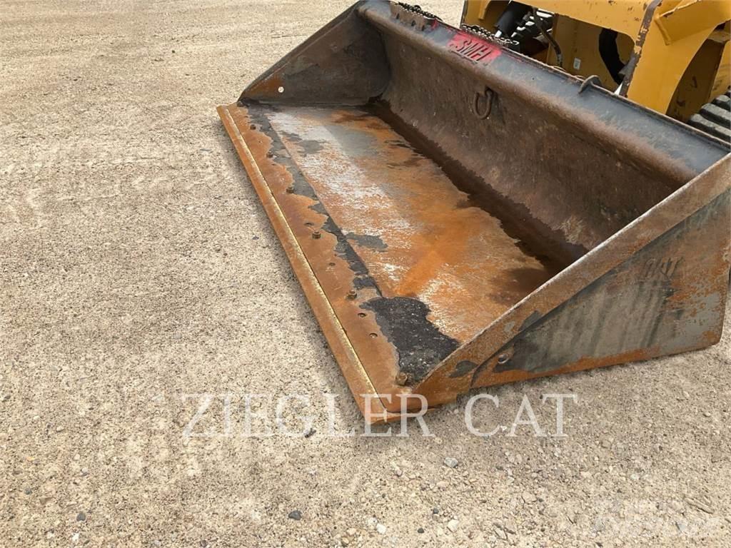 CAT 279D3 Верижен товарач