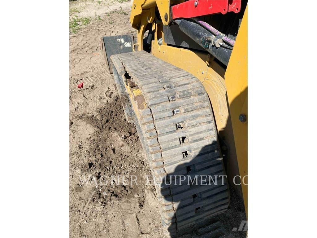 CAT 279D3 Верижен товарач