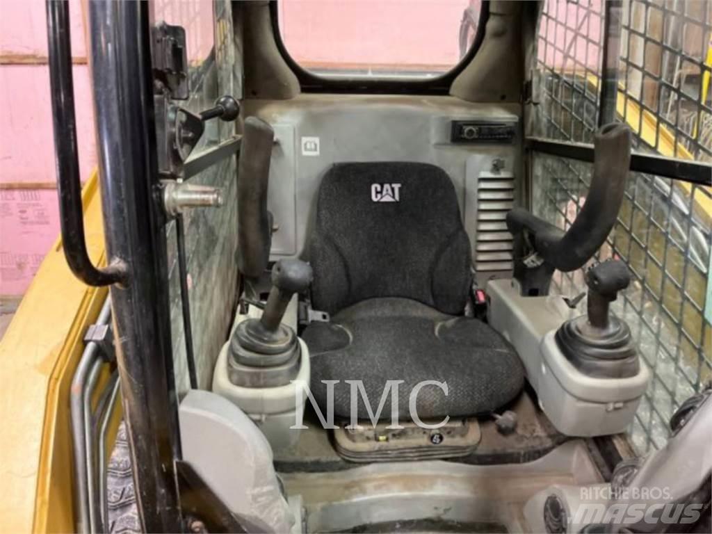 CAT 289C Верижен товарач