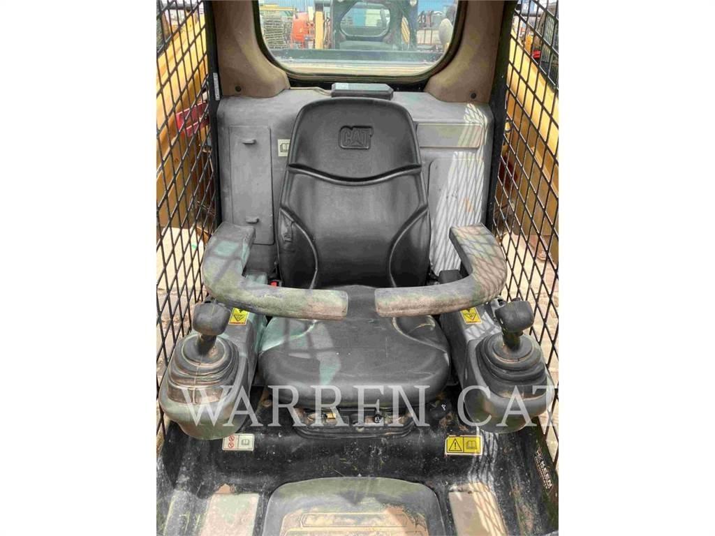 CAT 289D Верижен товарач