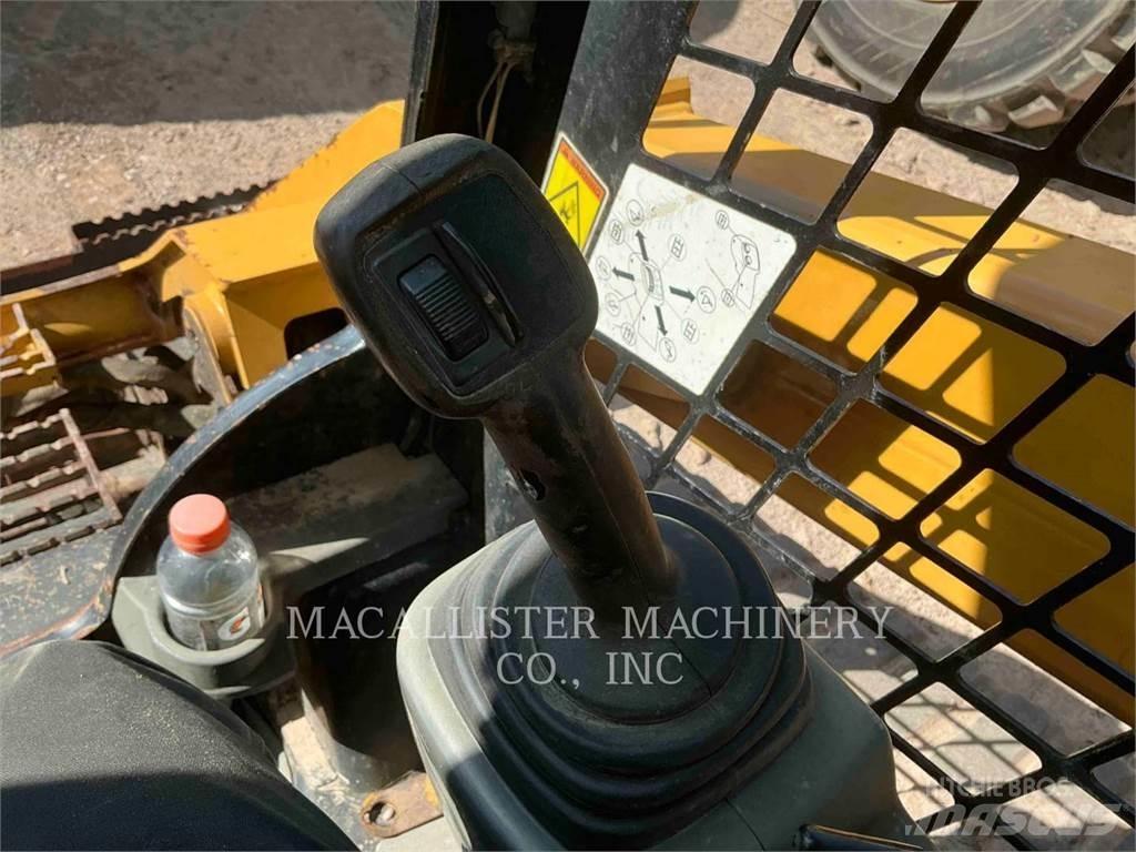 CAT 289D Верижен товарач