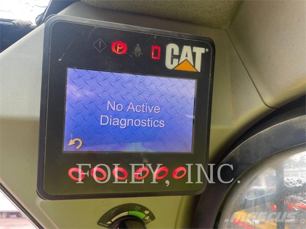 CAT 289D Верижен товарач