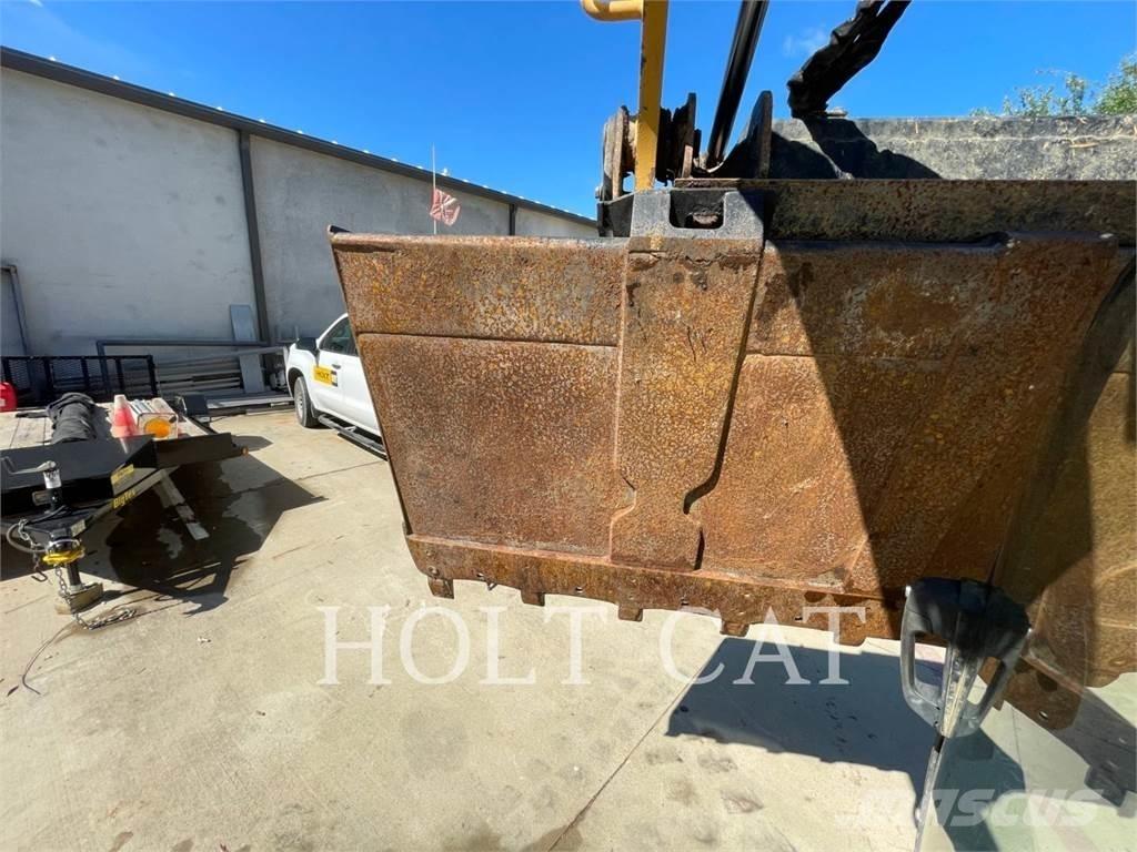 CAT 289D CAB Мини товарачи
