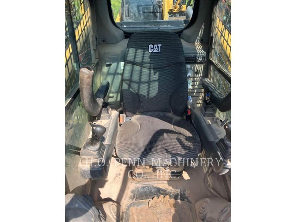 CAT 289D3 Верижен товарач